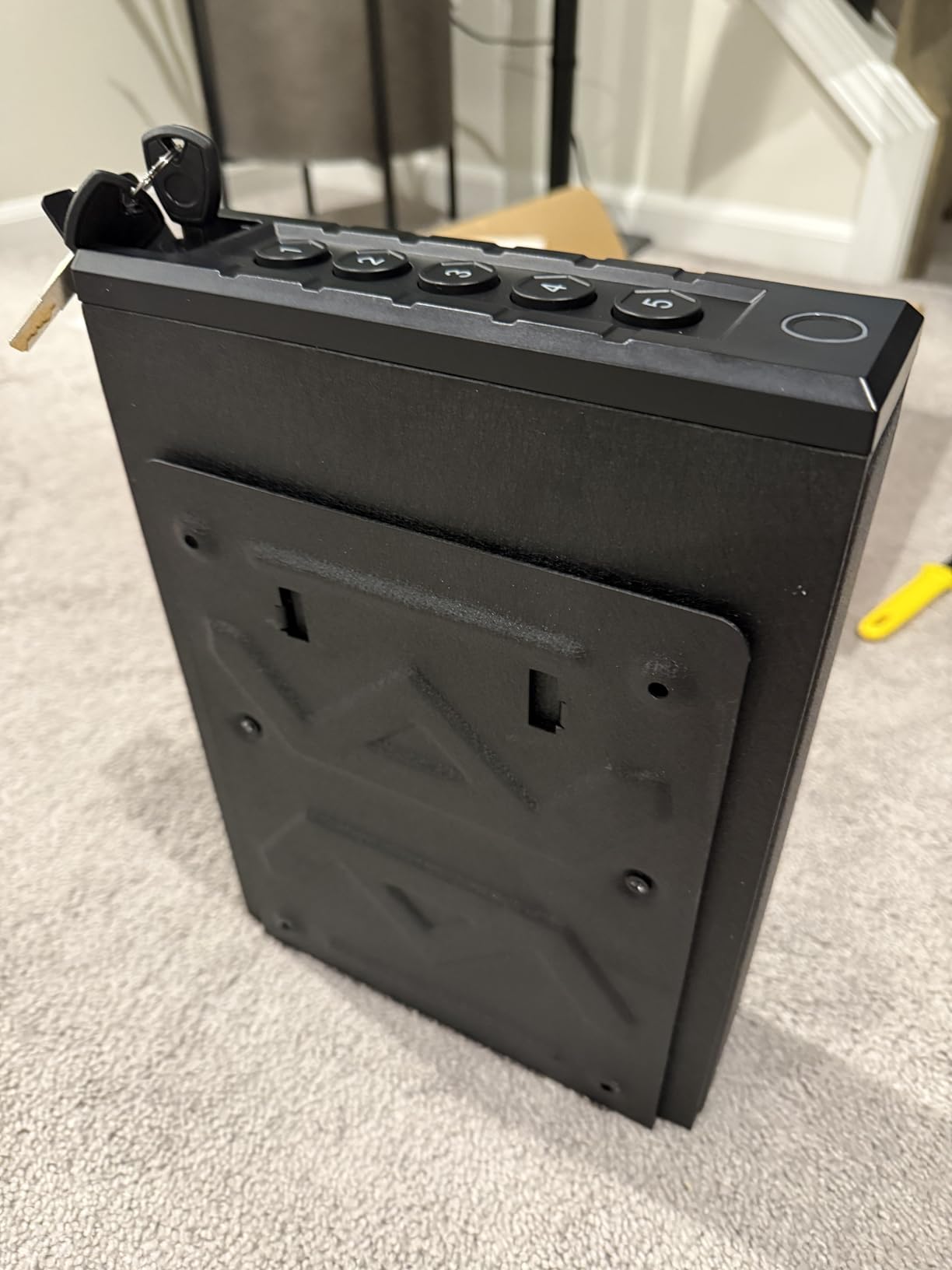 VAULTIQ StrikeLock™ – Biometric Mounted Gun Safe | Auto-Open Access for Nightstand, Desk, Wall & Truck | Fingerprint + 4-Button Backlit Keypad + Key